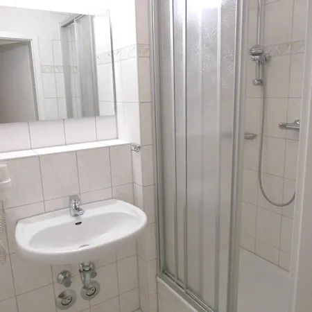 Residenz Am 1-15 זינקסט